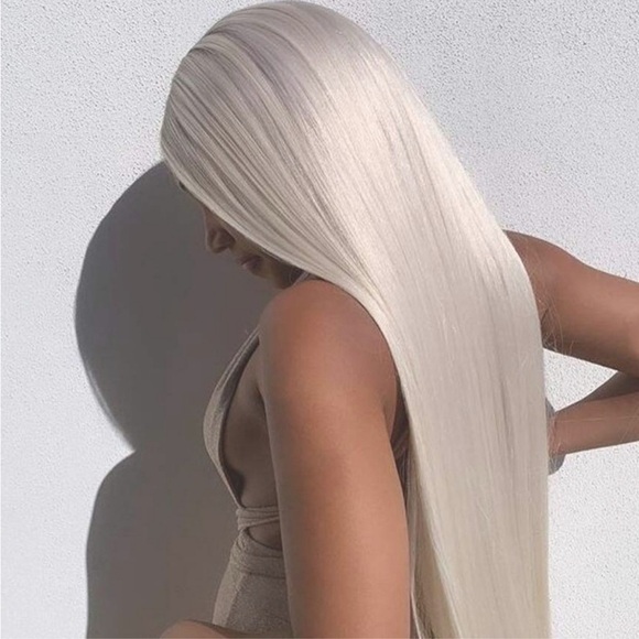 22” Gray Ash Blonde STRAIGHT Lace Front Wig NEW